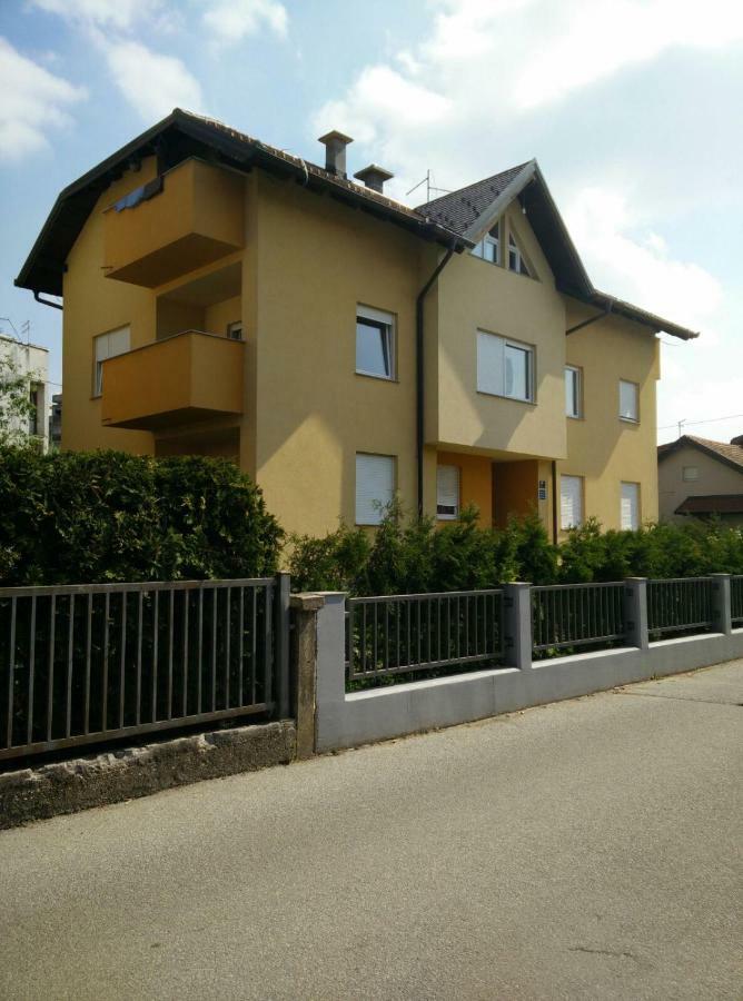 Apartment Contento Zagreb Exteriör bild